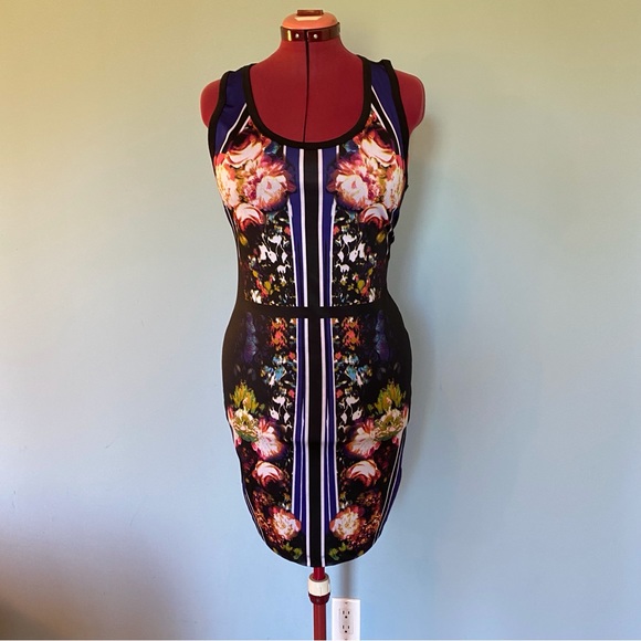 Rampage Printed Front Bodycon Dress - Picture 3 of 9